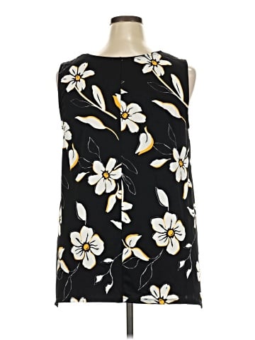 Jules & Leopold Casual Dress (view 2)
