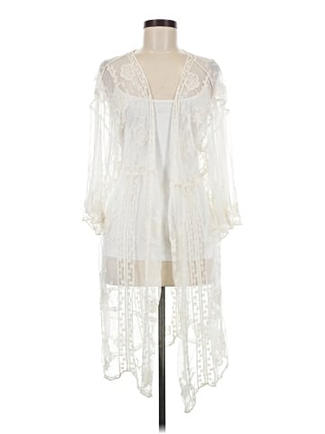 LC Lauren Conrad Kimono (view 1)