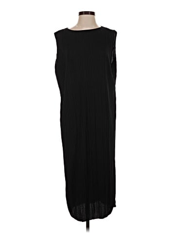 Uniqlo Casual Dress (view 1)