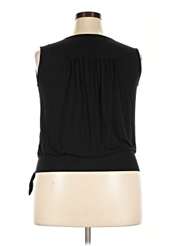 Amour Vert Sleeveless Blouse (view 2)