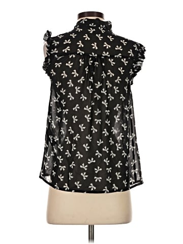 Love 21 Sleeveless T-Shirt (view 2)
