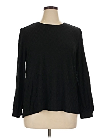 Intro Long Sleeve T-Shirt (view 1)