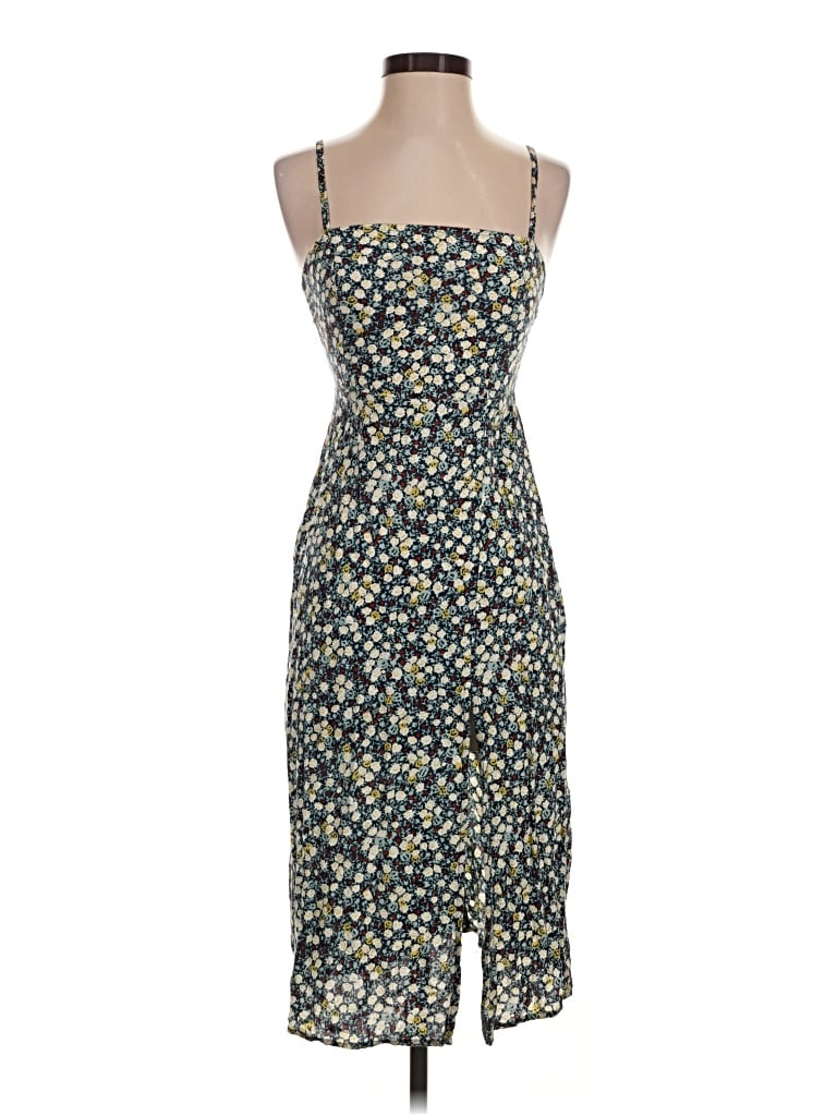Pre-owned Motel Casual Dress In Green