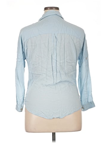 Akualani 3/4 Sleeve Button-Down Shirt (view 2)