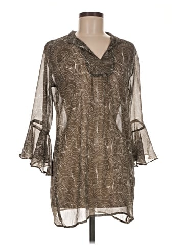 The Royal Standard 3/4 Sleeve Blouse (view 1)