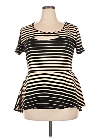 Discreet Short Sleeve Top (view 1)