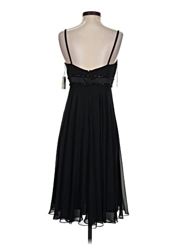 Donna Morgan Cocktail Dress (view 2)