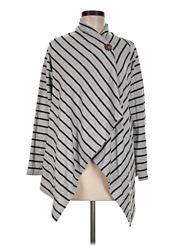 Bobeau Poncho (view 1)