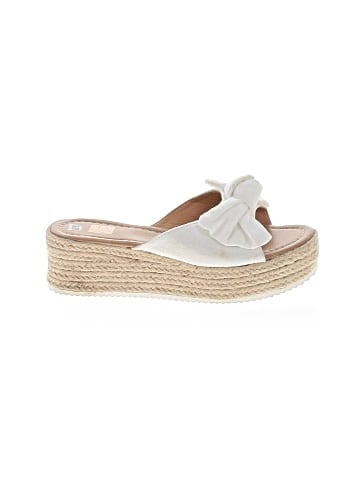 Unbranded Wedges (view 1)