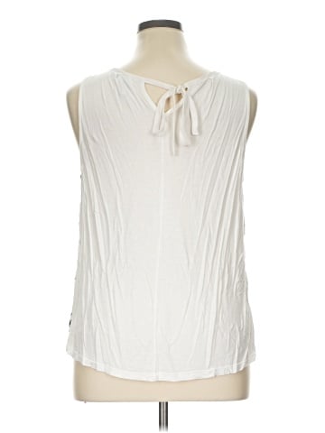 Elle Sleeveless Blouse (view 2)