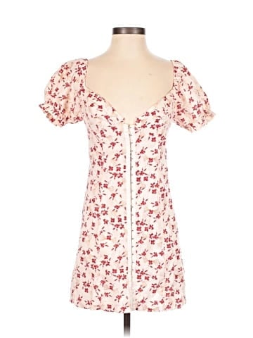 Urban Outfitters Casual Dress (view 1)