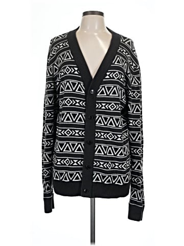 On The Byas Cardigan (view 1)