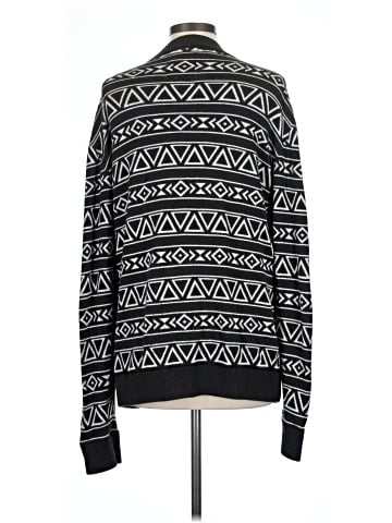 On The Byas Cardigan (view 2)