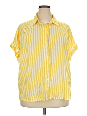 Lane Bryant Short Sleeve Button-Down Shirt (view 1)