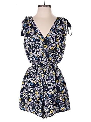 Cupcakes & Cashmere Casual Dress (view 1)
