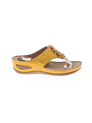 Unbranded Wedges (view 1)