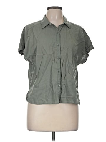 Splendid Short Sleeve Button-Down Shirt (view 1)