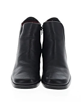 Santana Canada Ankle Boots (view 2)