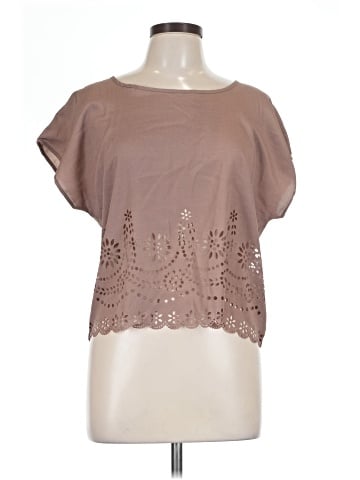 WallpapHER Short Sleeve Blouse (view 1)