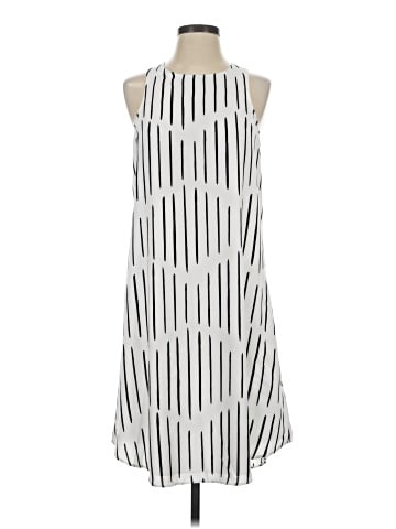 Apt. 9 Casual Dress (view 1)