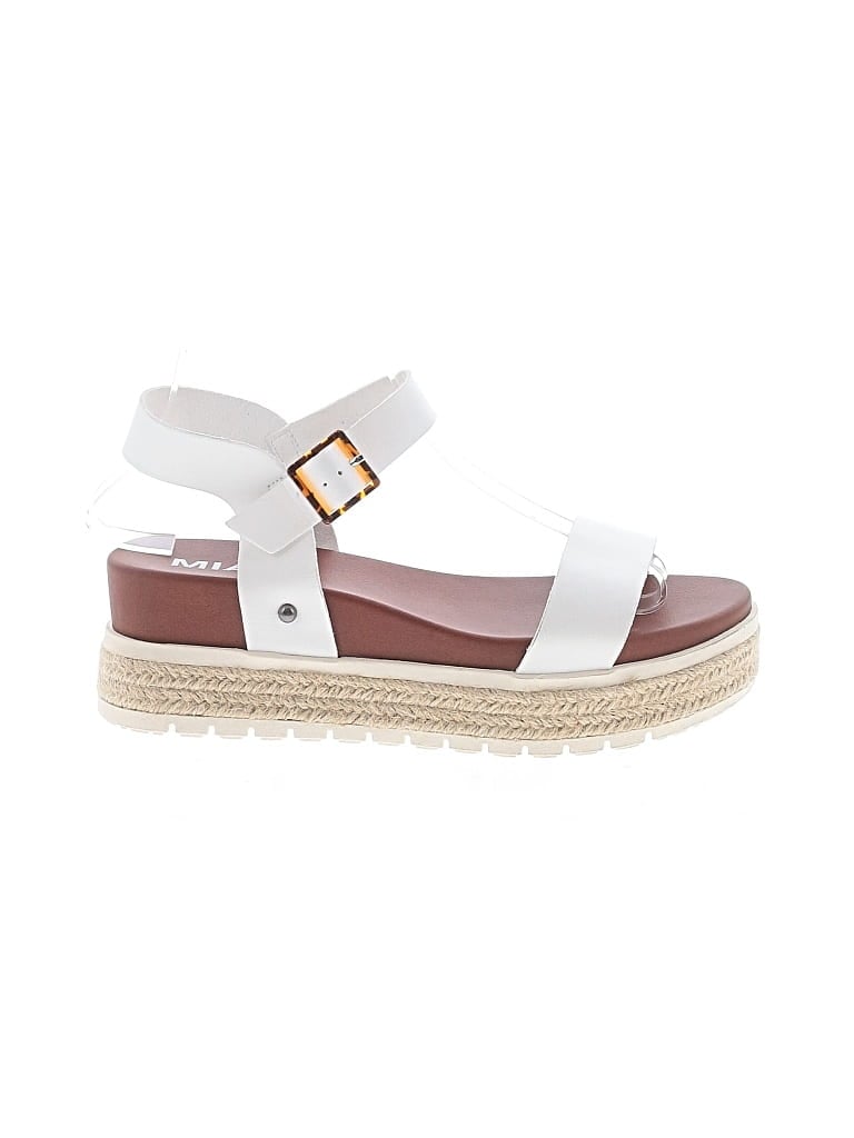 Pre-owned Mia Sandals In White