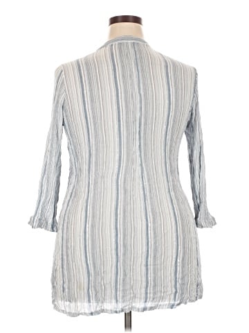 Club Z Collection 3/4 Sleeve Button-Down Shirt (view 2)