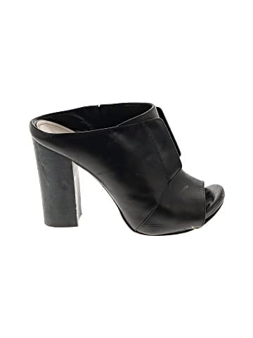 Pour La Victoire Heels (view 1)