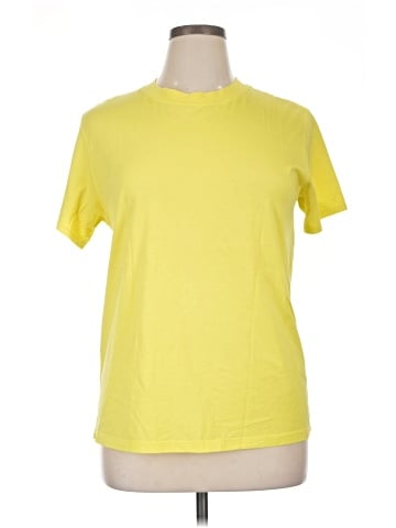 Lululemon Athletica Short Sleeve T-Shirt (view 1)