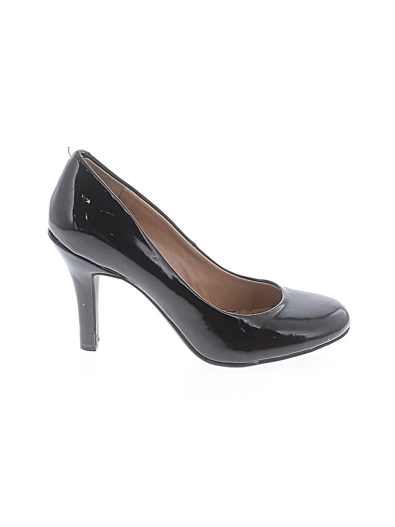 Pre-owned Kelly & Katie Heels In Black