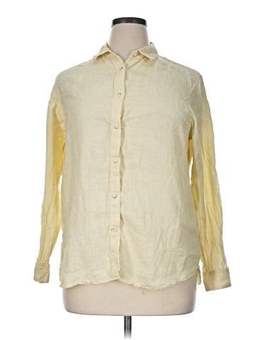 Uniqlo Long Sleeve Button-Down Shirt (view 1)