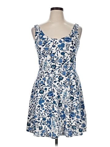 Divided by H&M Casual Dress (view 1)