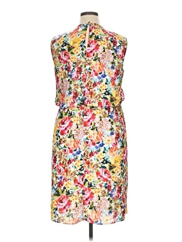 Julia Jordan Casual Dress (view 2)