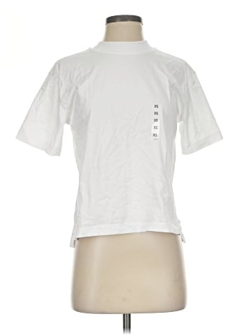 Uniqlo Short Sleeve T-Shirt (view 1)