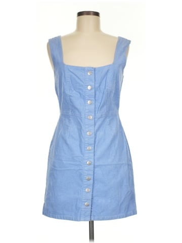 Urban Outfitters Casual Dress (view 1)