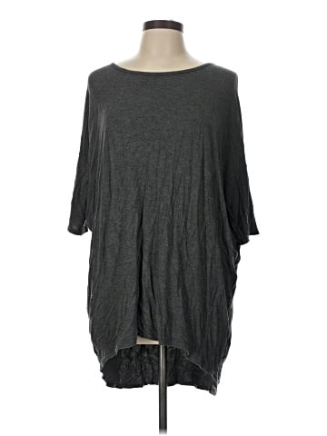 Lularoe 3/4 Sleeve T-Shirt (view 1)
