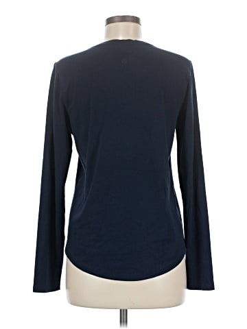 Lululemon Athletica Long Sleeve T-Shirt (view 2)