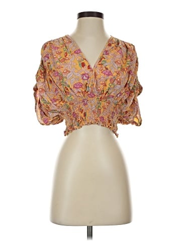 Cupcakes & Cashmere Short Sleeve Blouse (view 1)