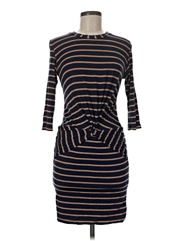 Amour Vert Casual Dress (view 1)