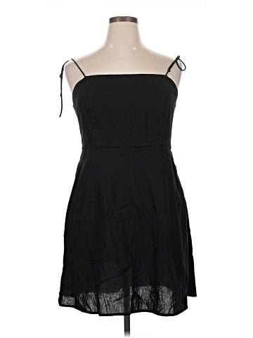 Old Navy Cocktail Dress (view 1)