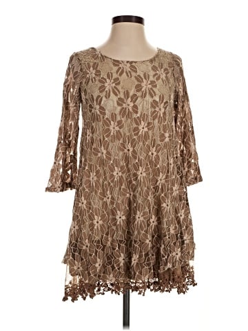 Lady Noiz 3/4 Sleeve Top (view 1)