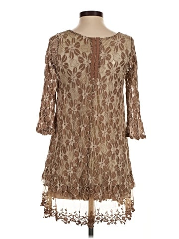 Lady Noiz 3/4 Sleeve Top (view 2)