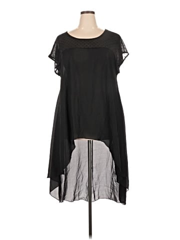 Cha Cha Vente Casual Dress (view 1)