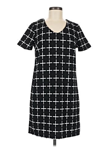 Romeo & Juliet Couture Casual Dress (view 1)