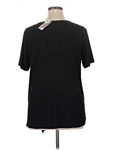 Karen Kane Short Sleeve Top (view 2)