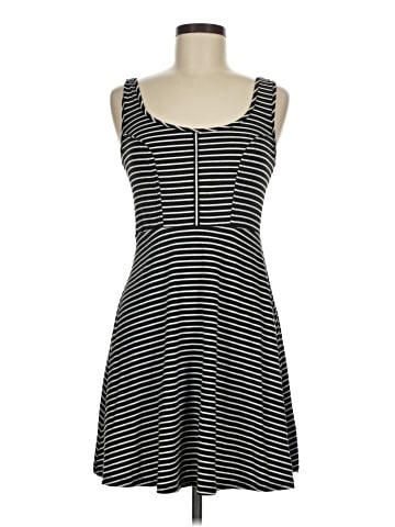 Xhilaration Casual Dress (view 1)