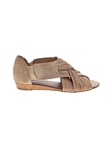 Klub Nico Wedges (view 1)