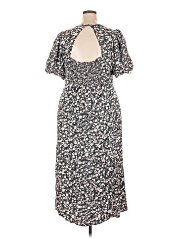 Old Navy Casual Dress (view 2)