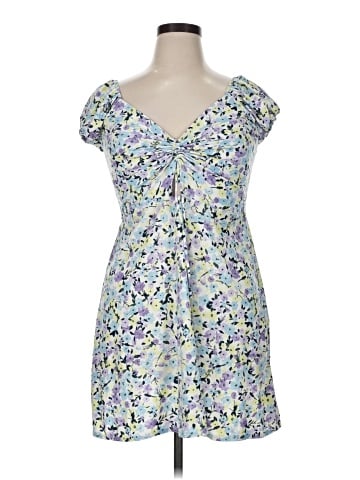 Unbranded Casual Dress (view 1)