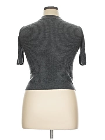 Uniqlo Turtleneck Sweater (view 2)