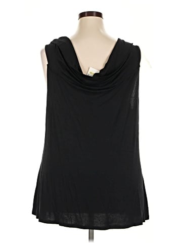 Discreet Sleeveless T-Shirt (view 2)